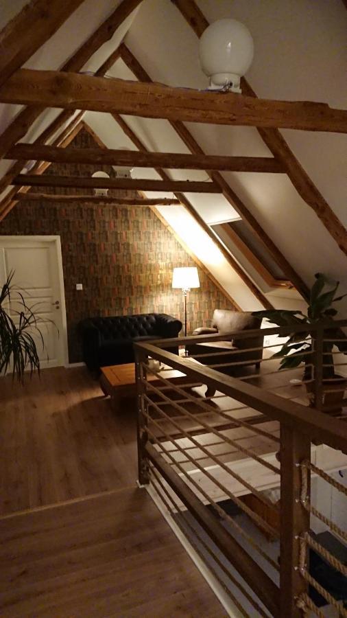 Garden Mellan Slotten Svarte ภายนอก รูปภาพ