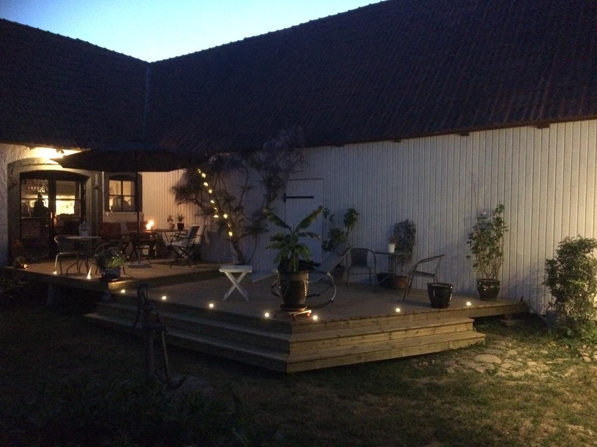 Garden Mellan Slotten Svarte ภายนอก รูปภาพ