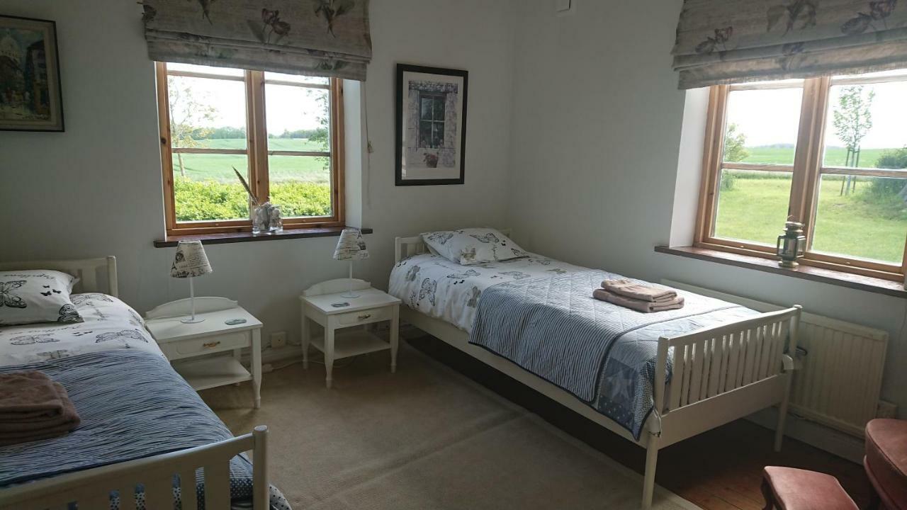 Garden Mellan Slotten Svarte ภายนอก รูปภาพ